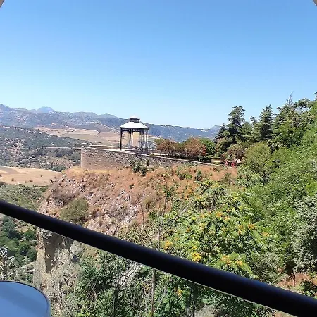 隆达旅馆