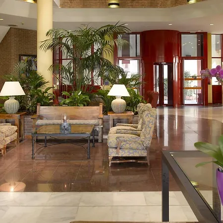 De Hotell 4*