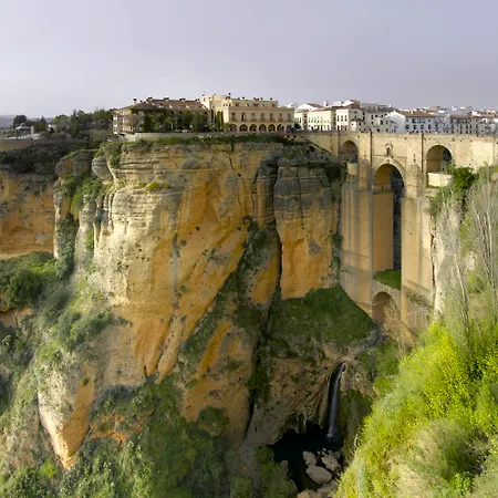 De 4* Ronda