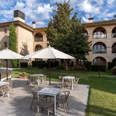 Hotell De 4*